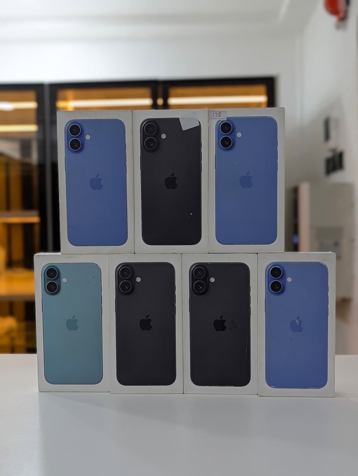 Phones & Accessories